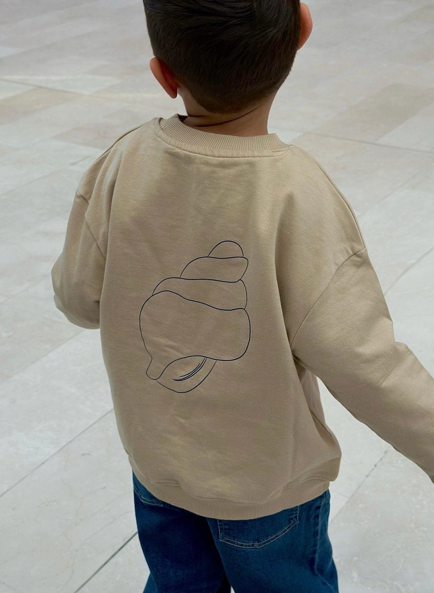 Sweatshirt